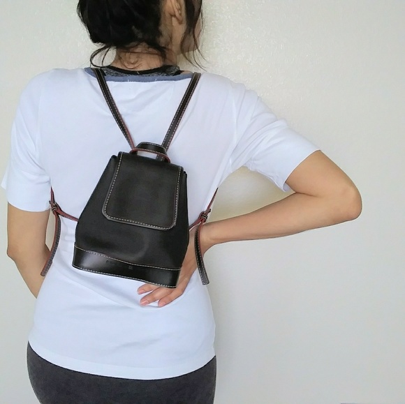 Vintage Tommy Hilfiger Mini Backpack - Picture 8 of 8